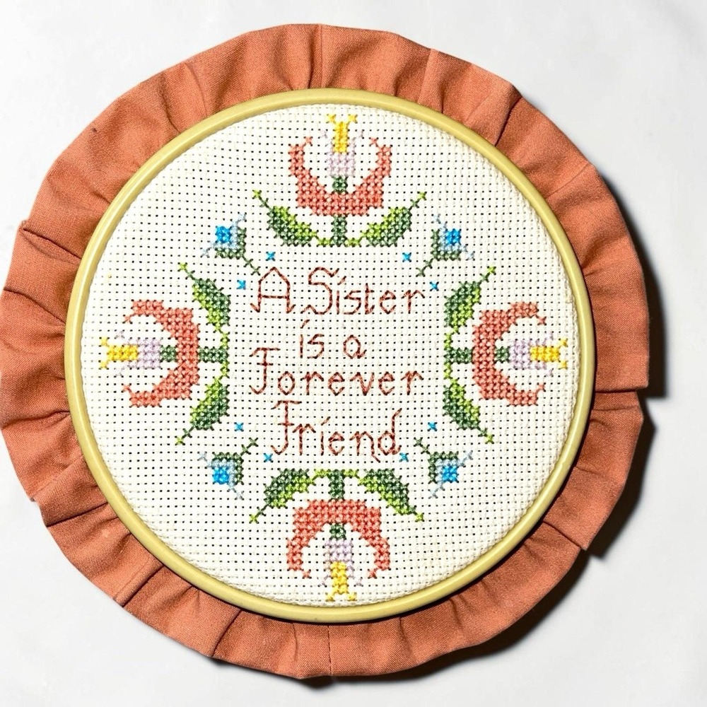 "A Sister is a Forever Friend" Finished Cross Stitch Embroidery Cottage 6.5" VTG
